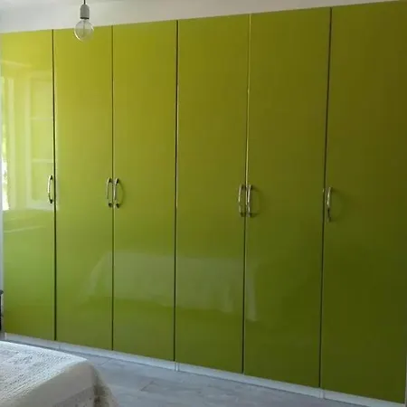Un Passo Dal Paradiso